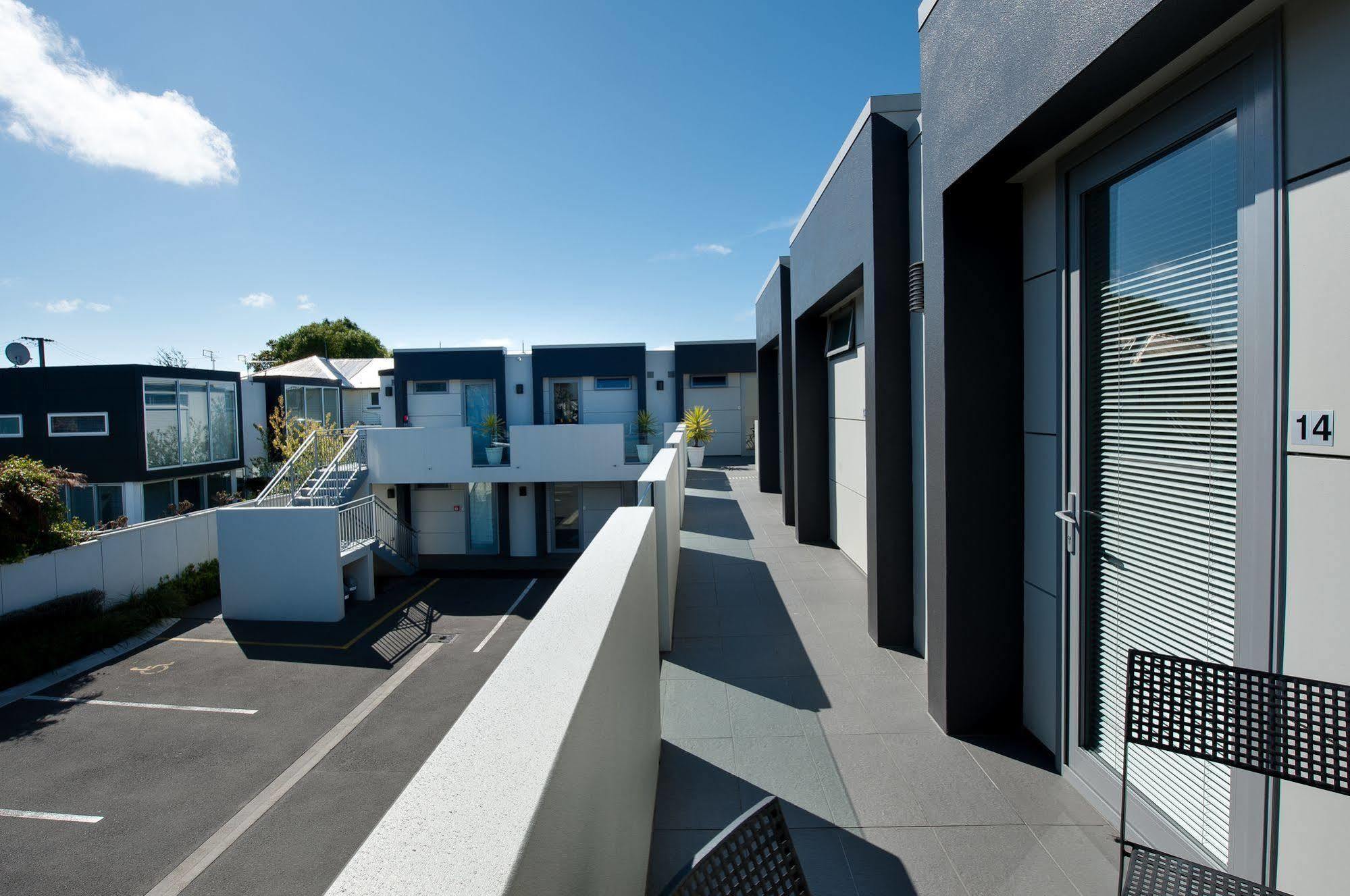 Bellano Motel Suites Крайстчёрч Экстерьер фото Townhouses in Auckland, New Zealand